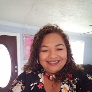 Meet your Posher, Dilcia